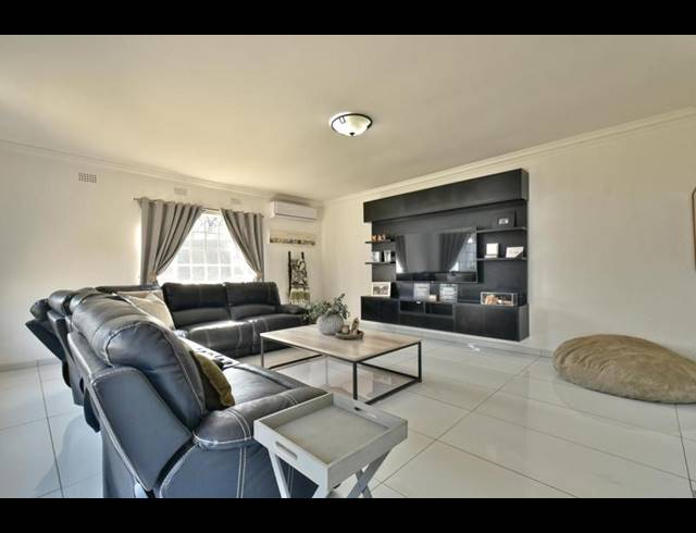 3 BEDROOM HOUSE FOR SALE IN FARRARMERE